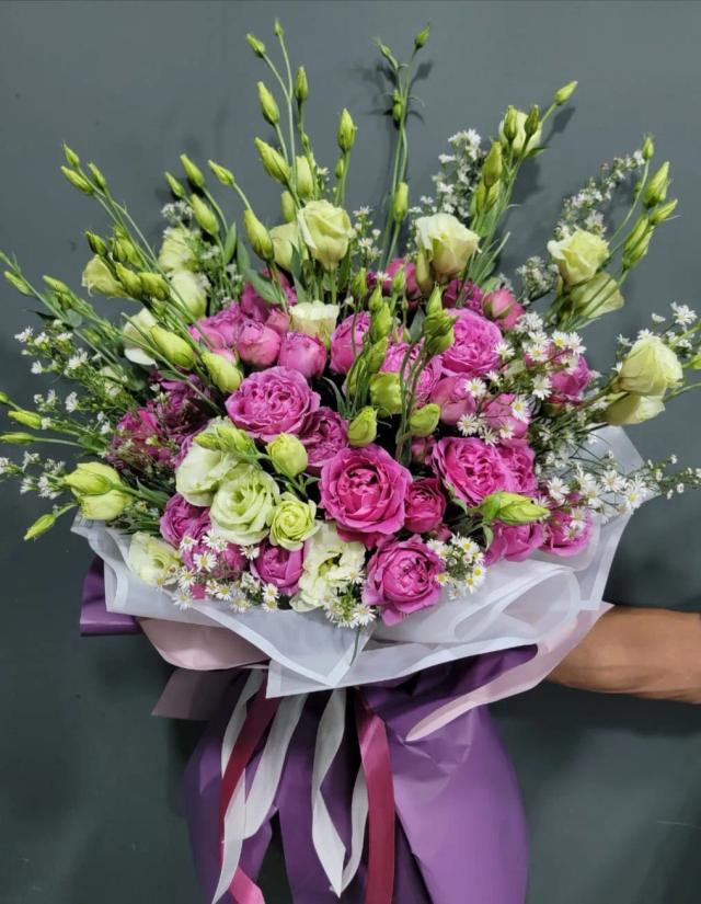 Bunch of peony and lisianthus | ծաղիկներ, ծաղկեպսակներ, բույսեր - առաքում Երևան
