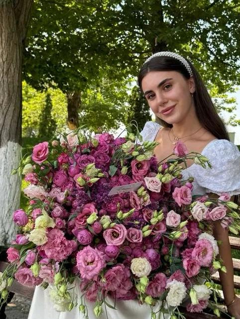 An elegant bouquet | ծաղիկներ, ծաղկեպսակներ, բույսեր Երևան An elegant bouquet | ծաղիկներ, ծաղկեպսակներ, բույսեր Երևան