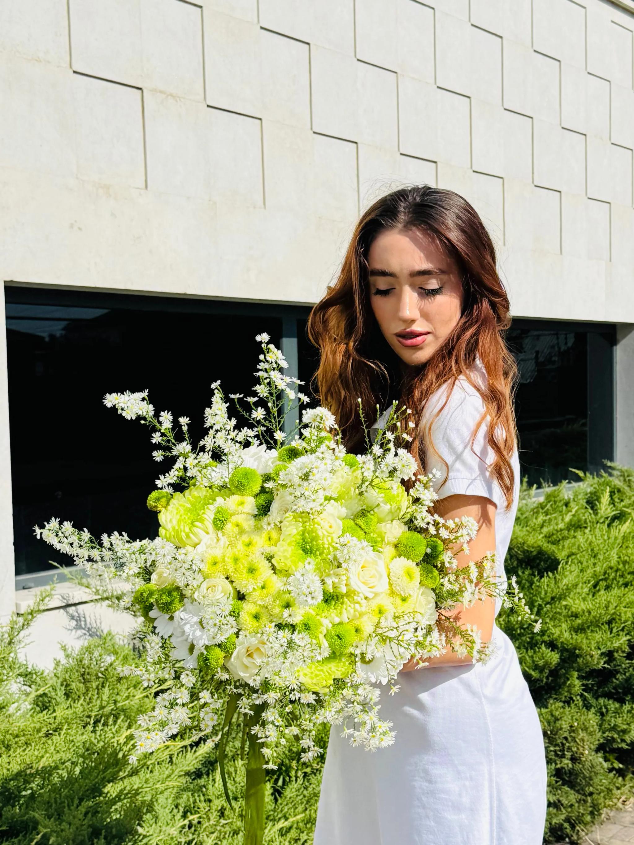 Elegant Bunch | ծաղիկներ, ծաղկեպսակներ, բույսեր Երևան Elegant Bunch | ծաղիկներ, ծաղկեպսակներ, բույսեր Երևան